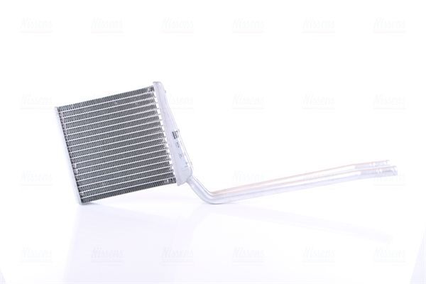 NISSENS KALORİFER RADYATÖRÜ W168 (A1688300661)