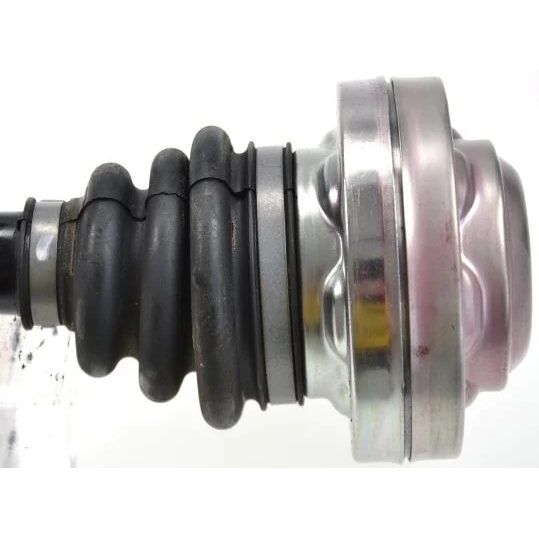 GKN AKS ARKA E60 L-R (33207572424)